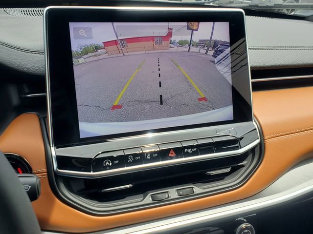 Used 2025 Jeep Compass Limited AWD/4WD image 18