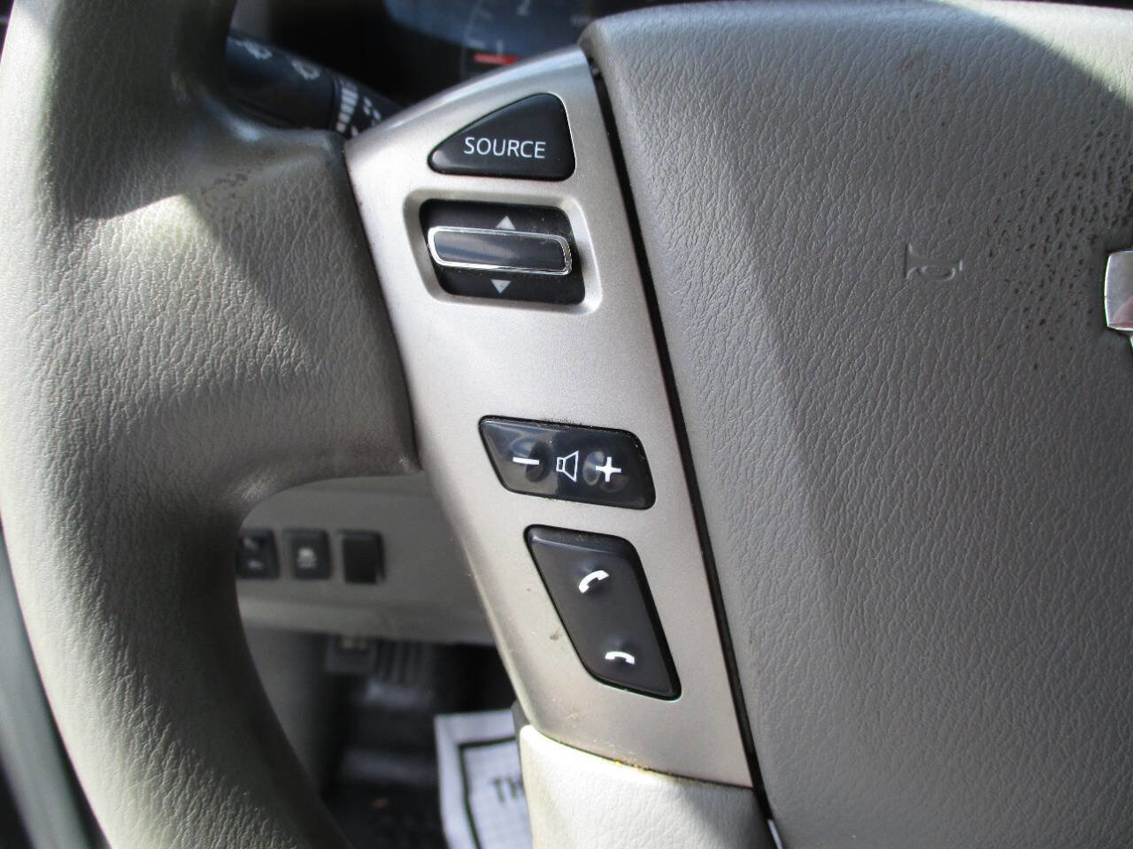 Used 2020 Nissan NV 2500 SV image 15