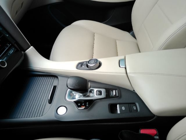 Used 2020 INFINITI QX50 Luxe w/ Navigation Package FWD image 40