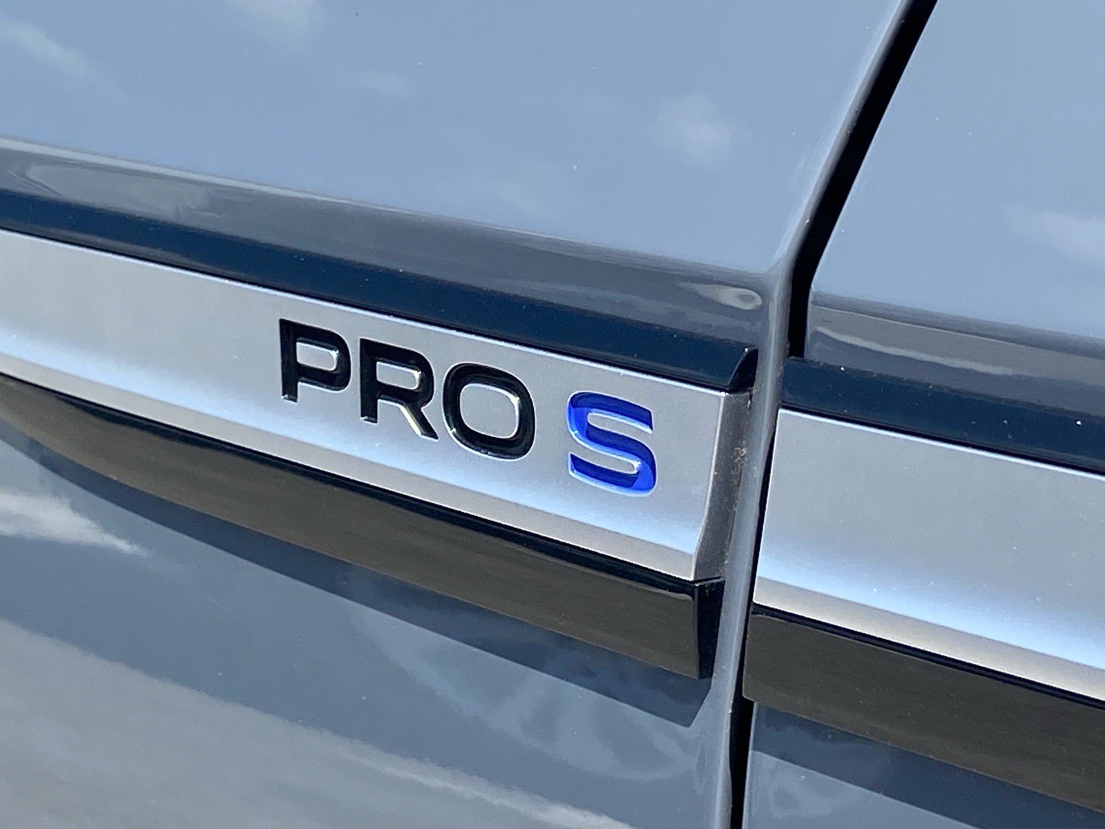 Certified 2023 Volkswagen ID.4 Pro S RWD image 4