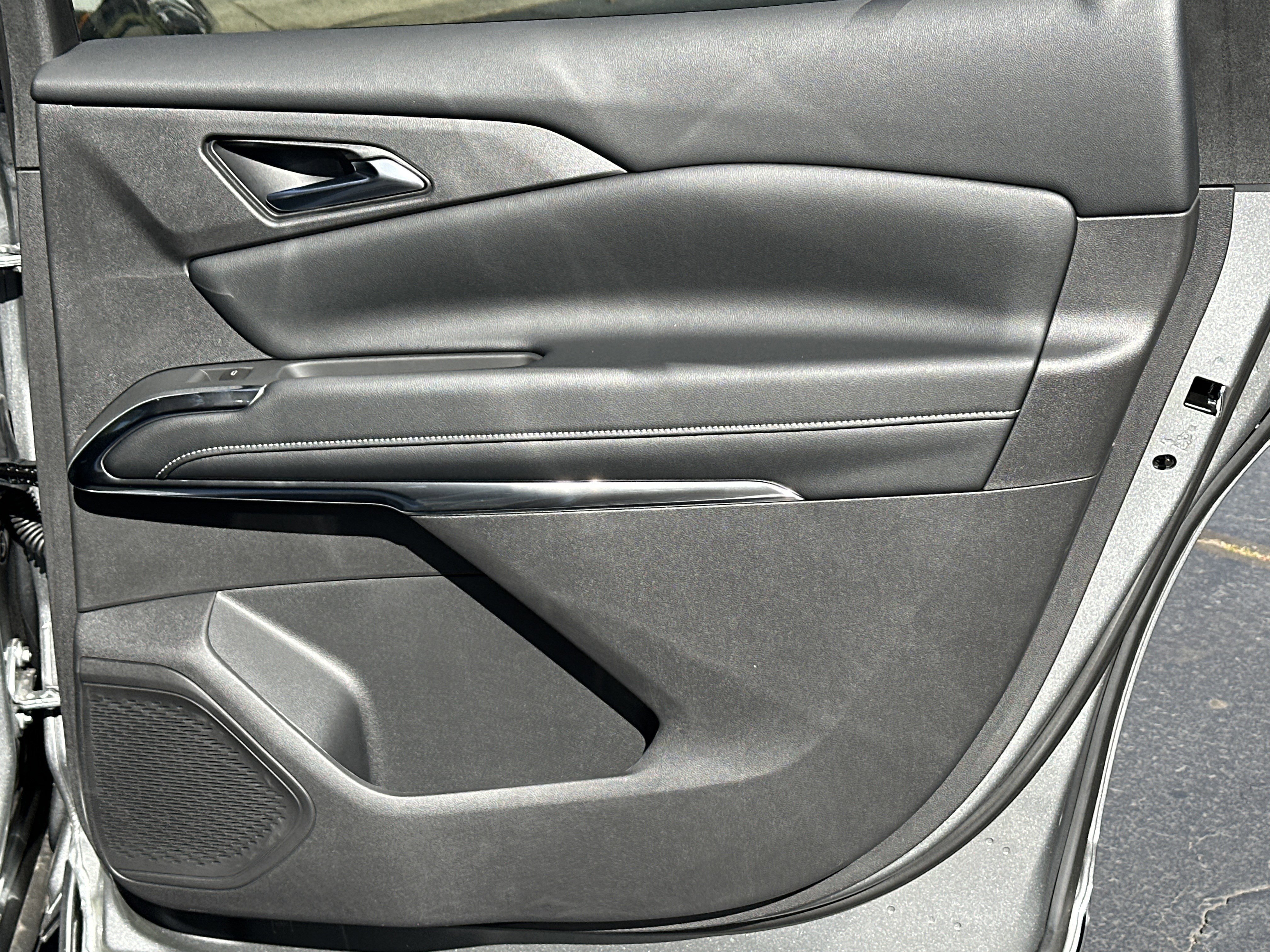 New 2025 Chevrolet Traverse LT w/ Driver Confidence Package image 16