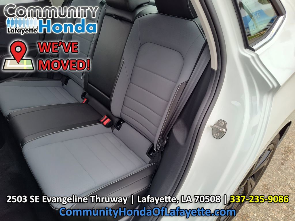 Used 2025 Volkswagen Jetta SE w/ Black Wheel Package FWD image 33