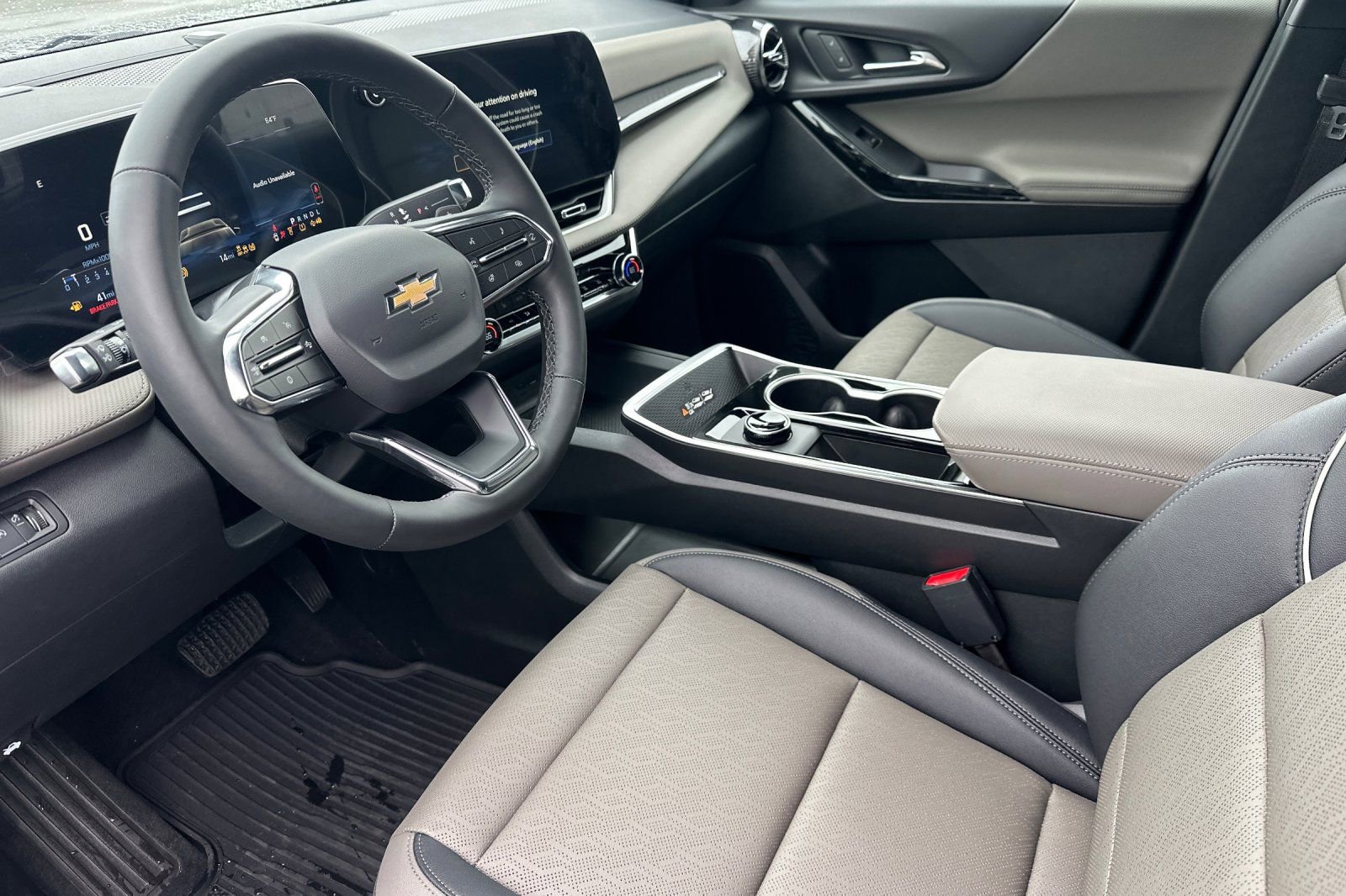 New 2026 Chevrolet Equinox LT w/ Convenience Package II image 10