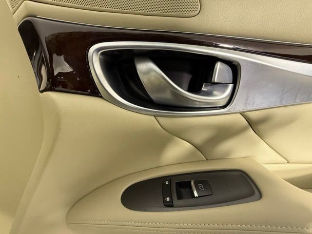 Used 2012 INFINITI M37 w/ Premium Pkg image 36
