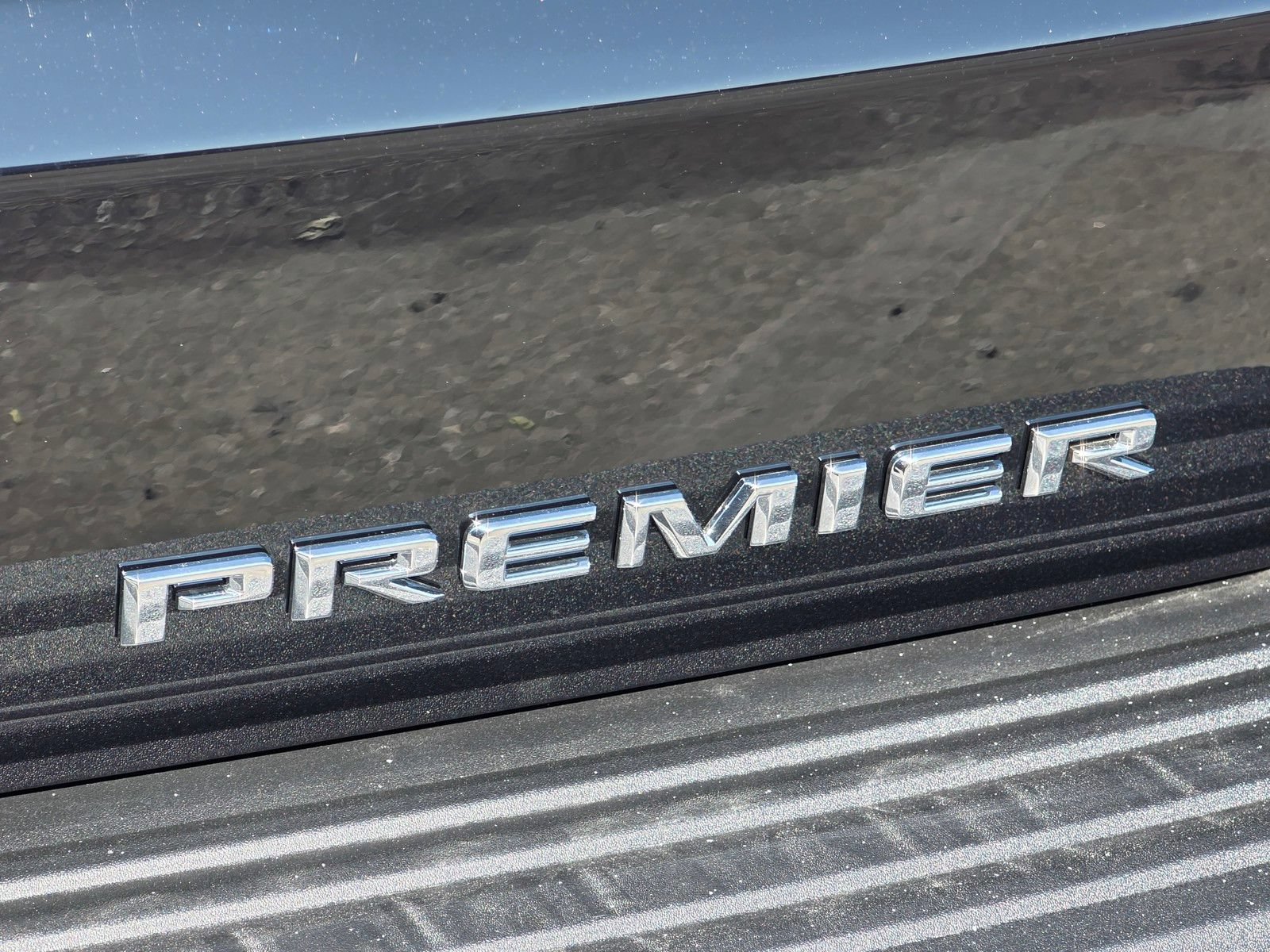 New 2026 Chevrolet Tahoe Premier w/ LPO, Get Active Package RWD image 13