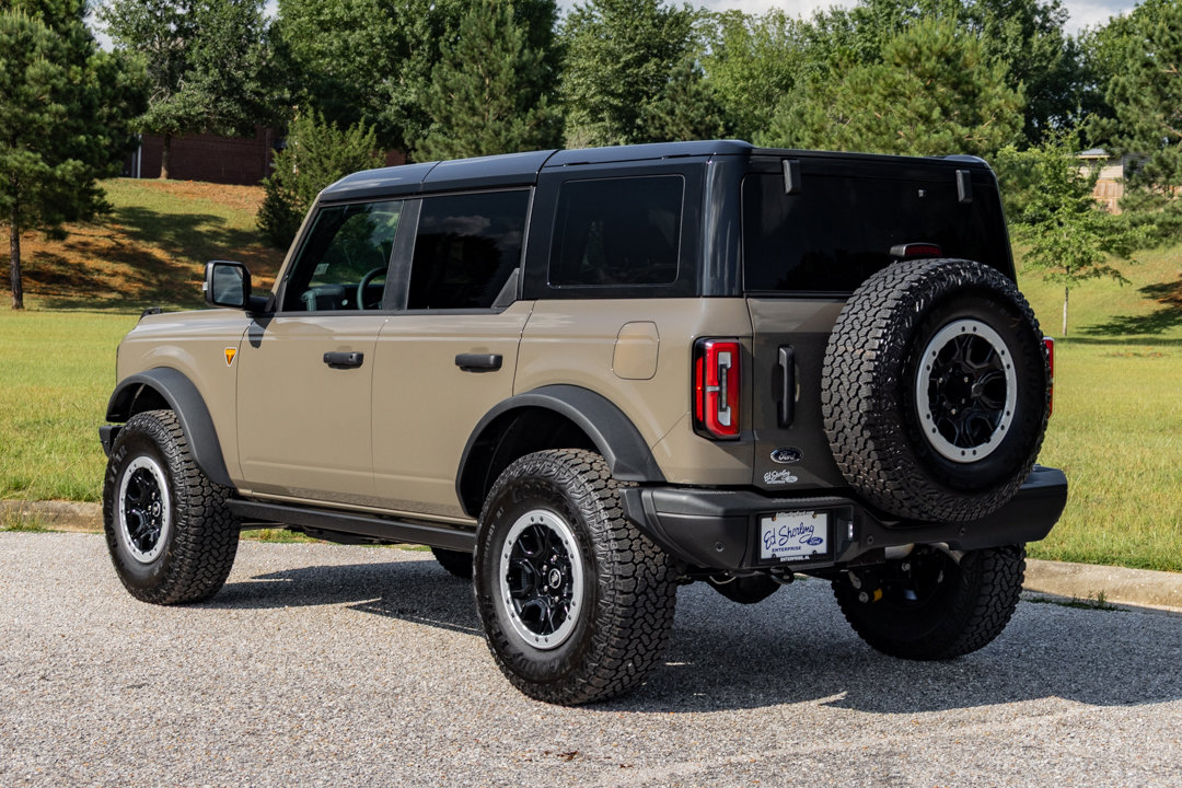 New 2025 Ford Bronco Badlands image 4