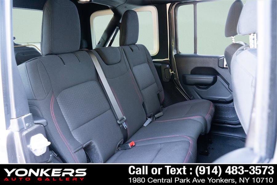 Used 2023 Jeep Wrangler Unlimited Rubicon w/ Safety Group AWD/4WD image 53