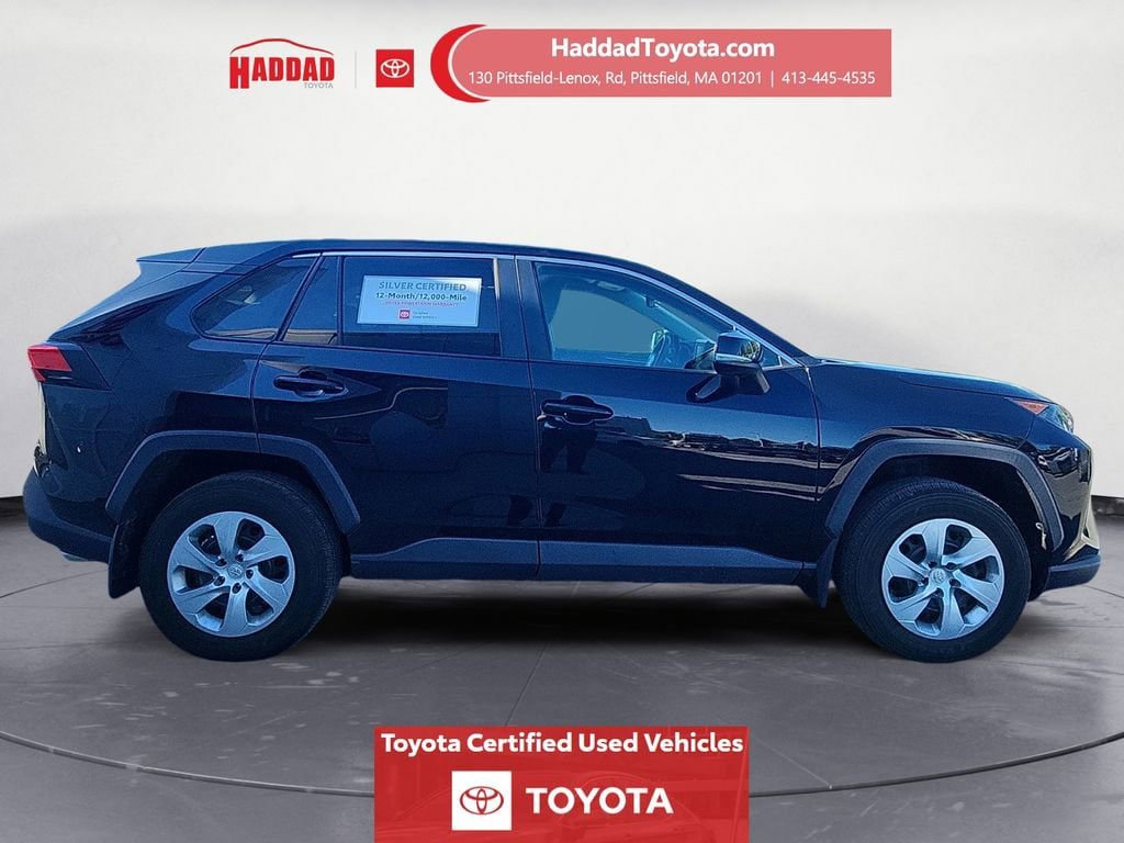 Certified 2022 Toyota RAV4 LE AWD/4WD image 7