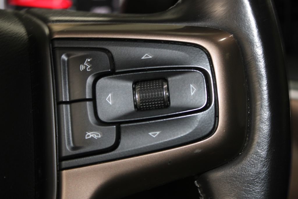 Used 2019 Chevrolet Silverado 1500 High Country w/ Technology Package AWD/4WD image 35