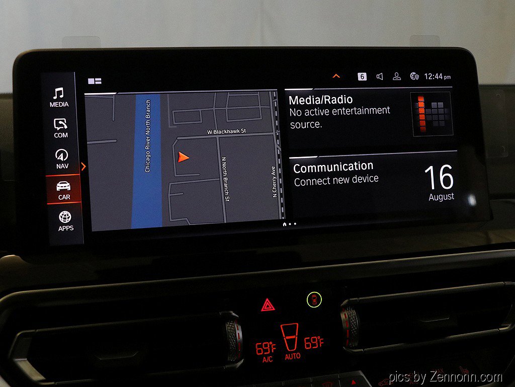 Used 2025 BMW X4 xDrive30i w/ Premium Package image 18