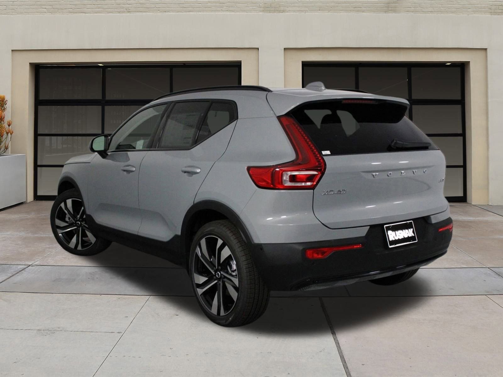 New 2025 Volvo XC40 B5 Plus w/ Protection Package Premier image 3