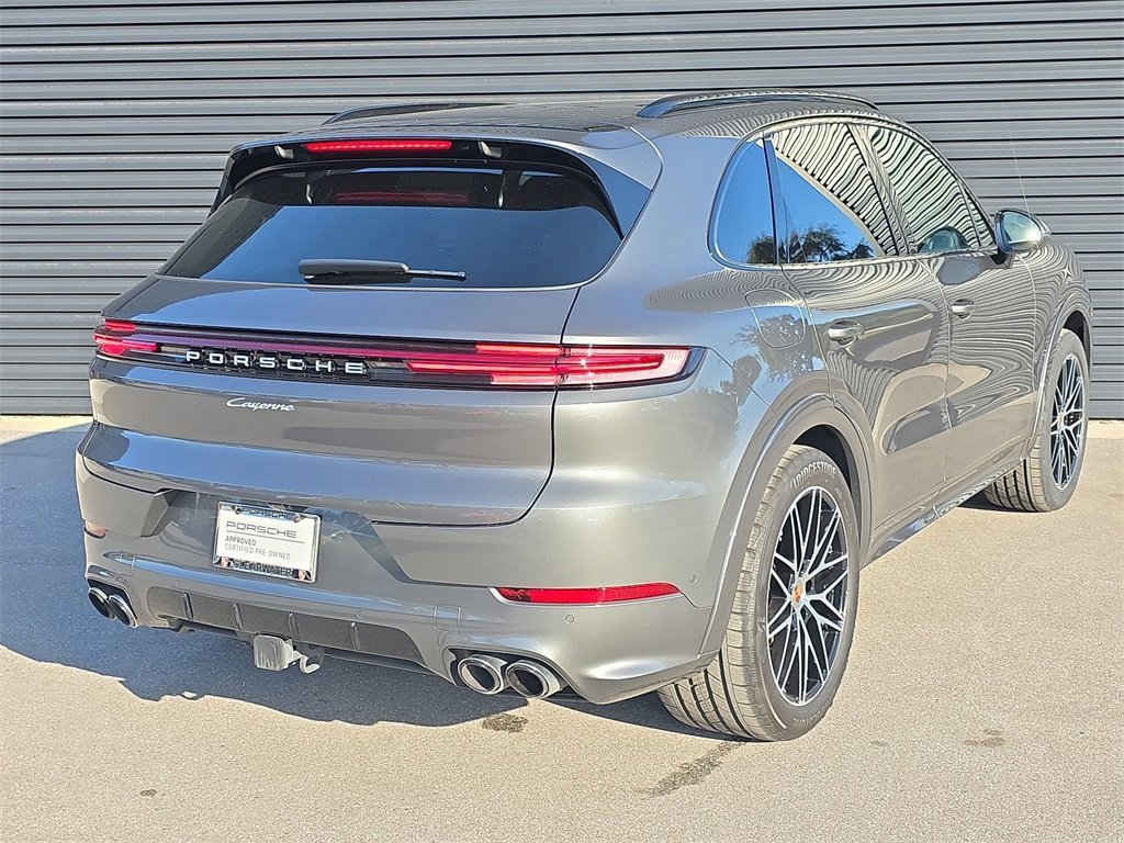 Certified 2025 Porsche Cayenne image 7