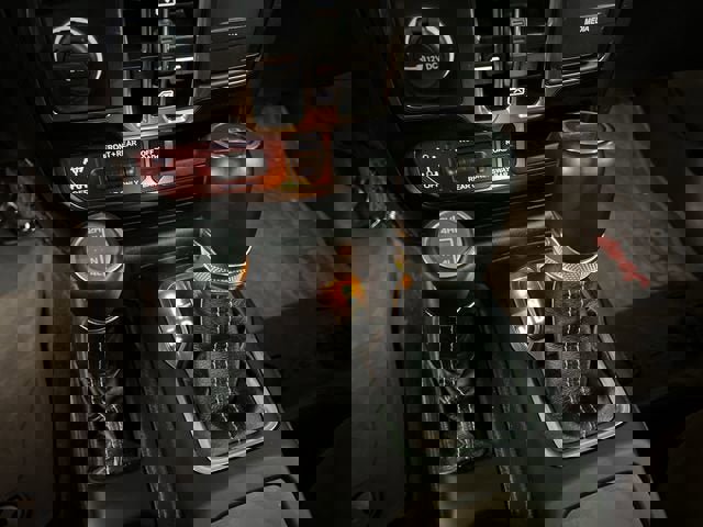 Used 2022 Jeep Gladiator Rubicon w/ Cold Weather Group image 15