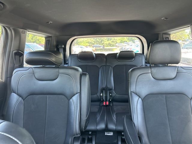 Used 2023 Jeep Grand Cherokee L Laredo AWD/4WD image 10