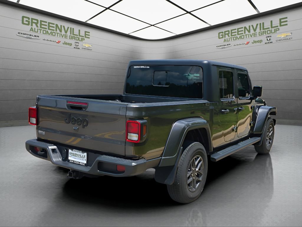 Used 2024 Jeep Gladiator Sport image 6