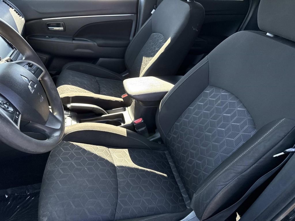 Used 2021 Mitsubishi Outlander Sport 2.0 ES image 19