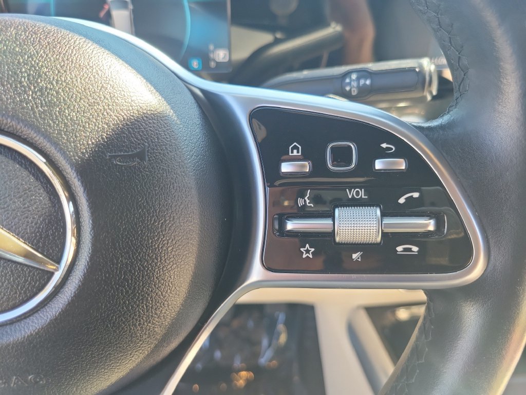 Used 2021 Mercedes-Benz GLA 250 image 26