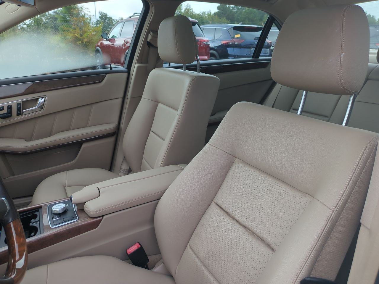 Used 2010 Mercedes-Benz E 350 Sedan image 16