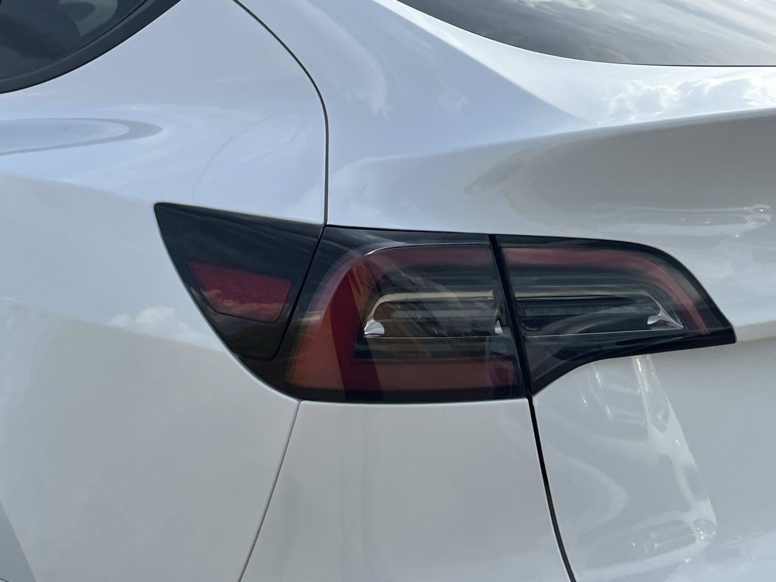 Used 2023 Tesla Model Y Long Range AWD/4WD image 10