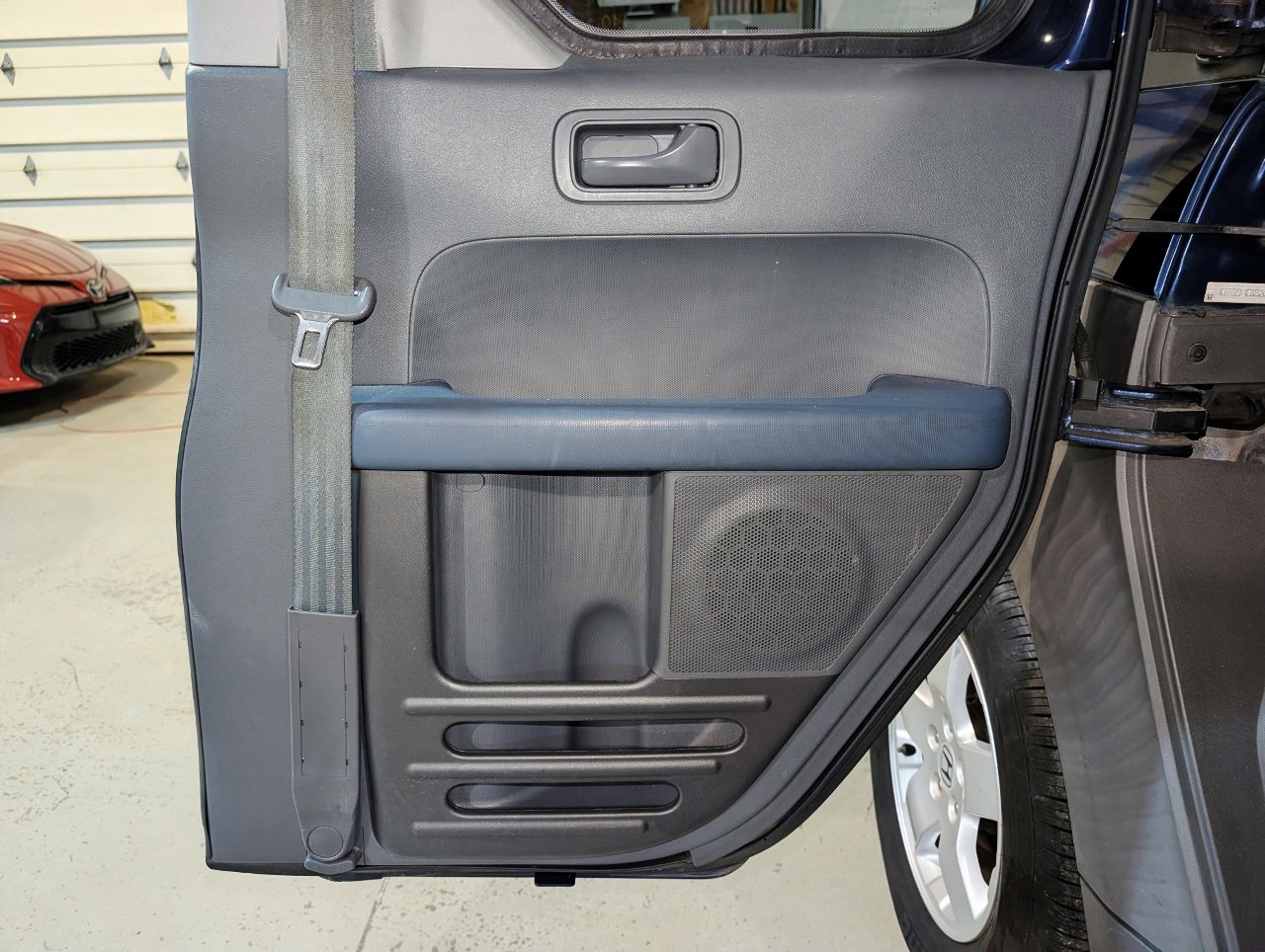 Used 2003 Honda Element EX image 22