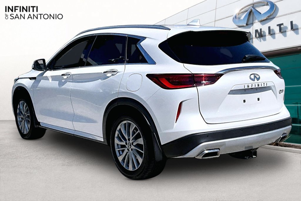 Used 2023 INFINITI QX50 Luxe FWD image 12