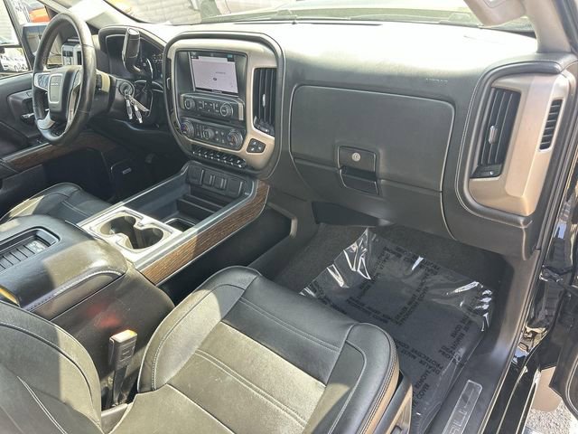 Used 2017 GMC Sierra 2500 Denali w/ Duramax Plus Package image 26