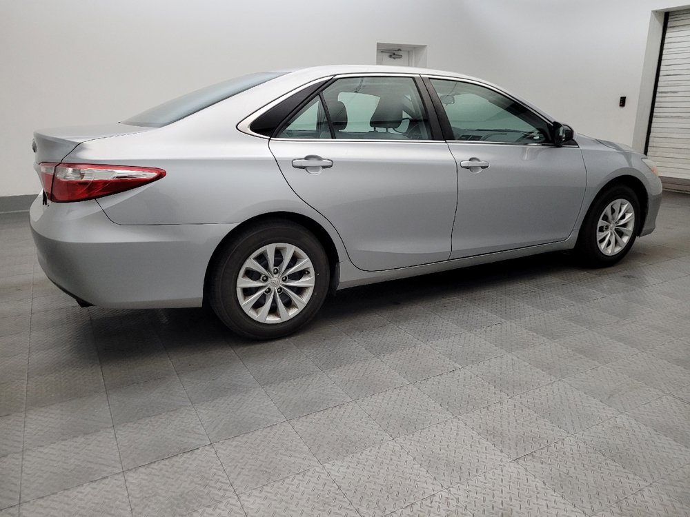 Used 2015 Toyota Camry LE FWD image 10