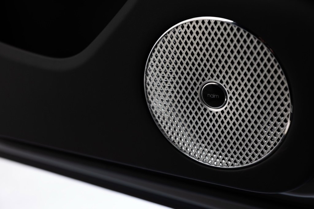 New 2025 Bentley Flying Spur Plug-In Hybrid image 3