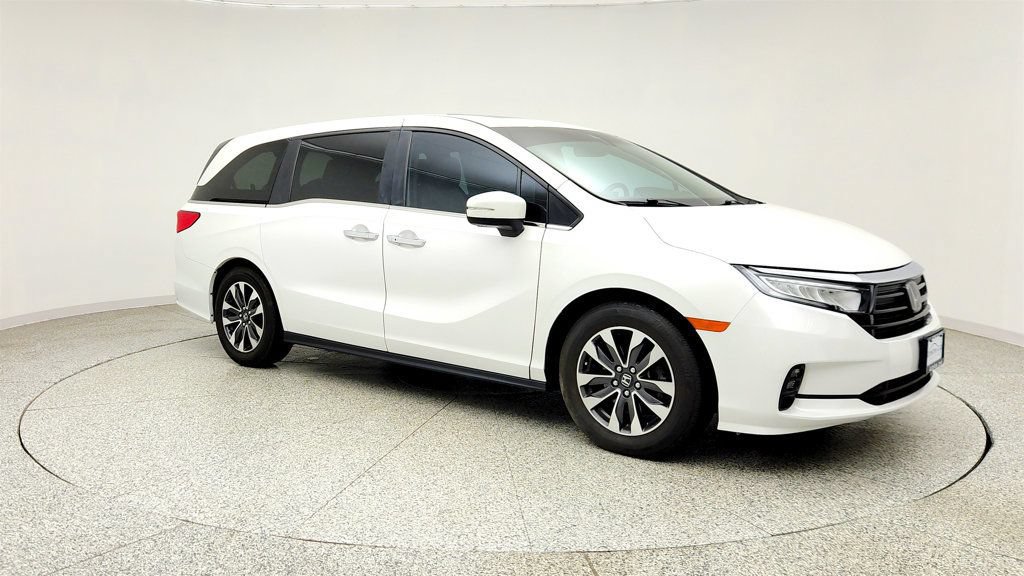 Used 2023 Honda Odyssey EX-L image 3