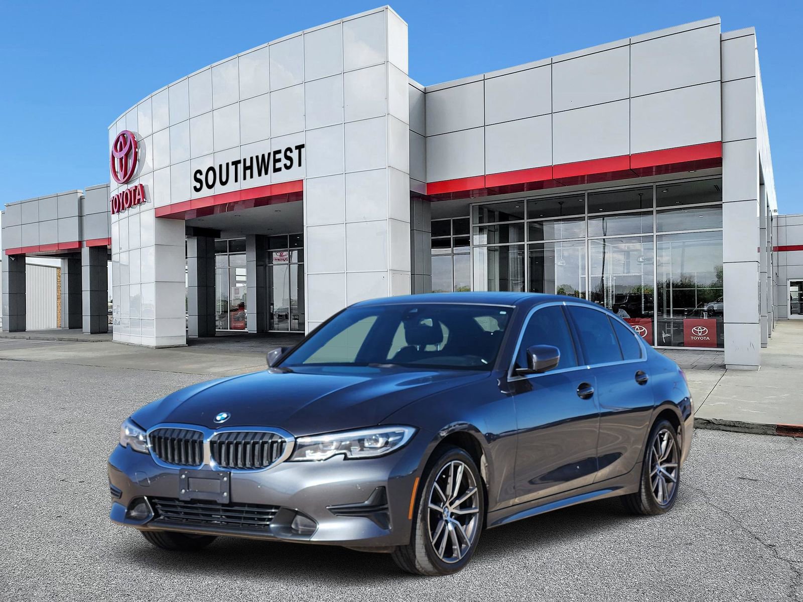 Used 2022 BMW 330i xDrive Sedan image 2
