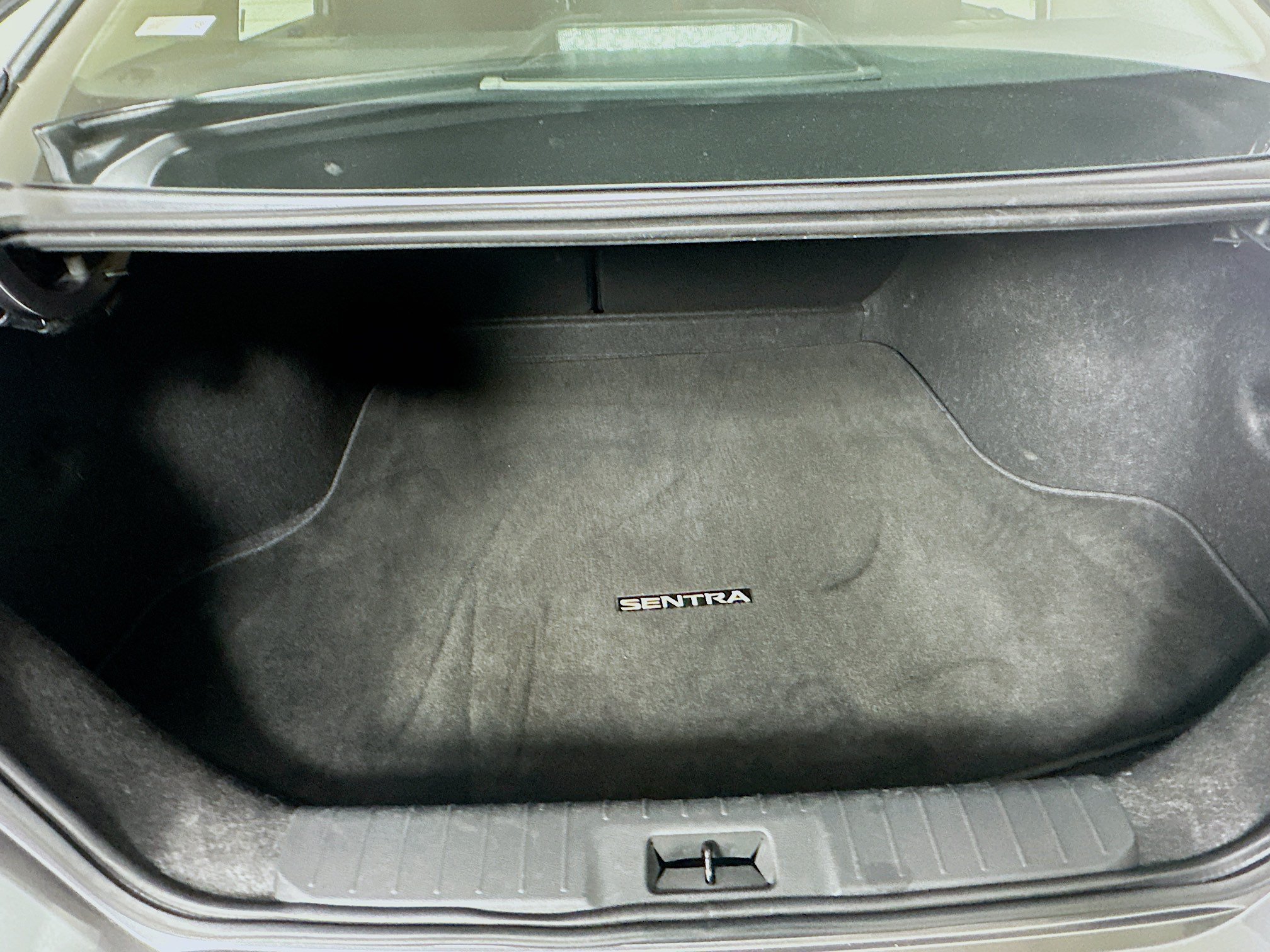 Used 2025 Nissan Sentra SV FWD image 27