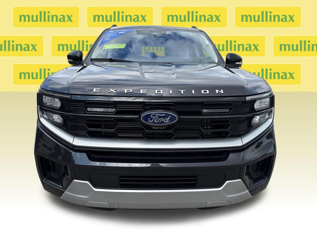 Certified 2025 Ford Expedition Max Platinum image 12