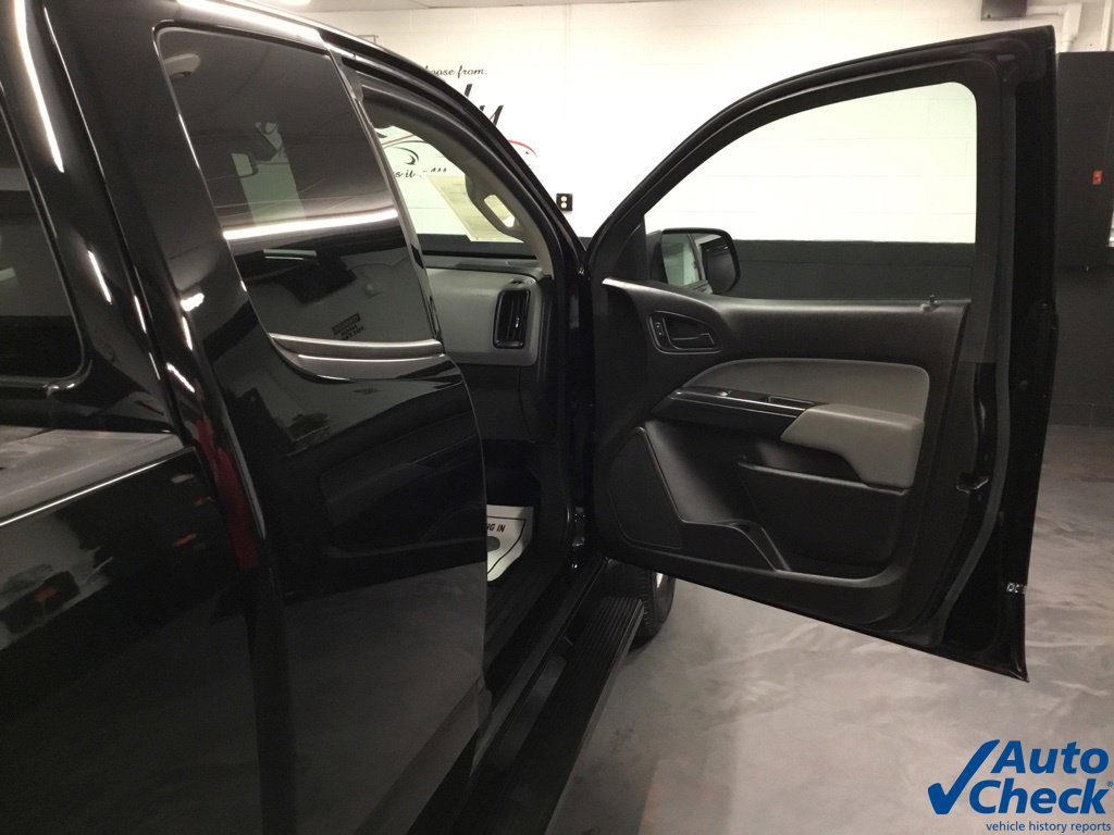Used 2018 Chevrolet Colorado W/T AWD/4WD image 30