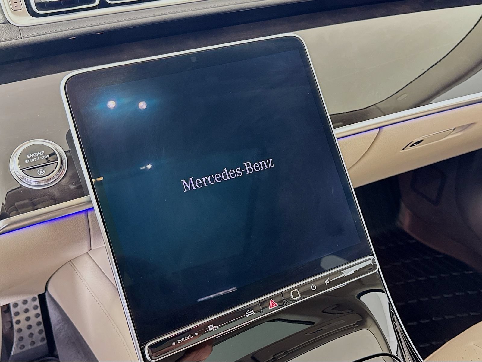 Used 2024 Mercedes-Benz S 500 4MATIC image 13