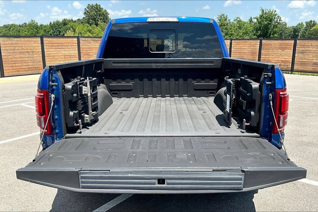Used 2017 Ford F150 Raptor w/ Equipment Group 802A Luxury AWD/4WD image 30