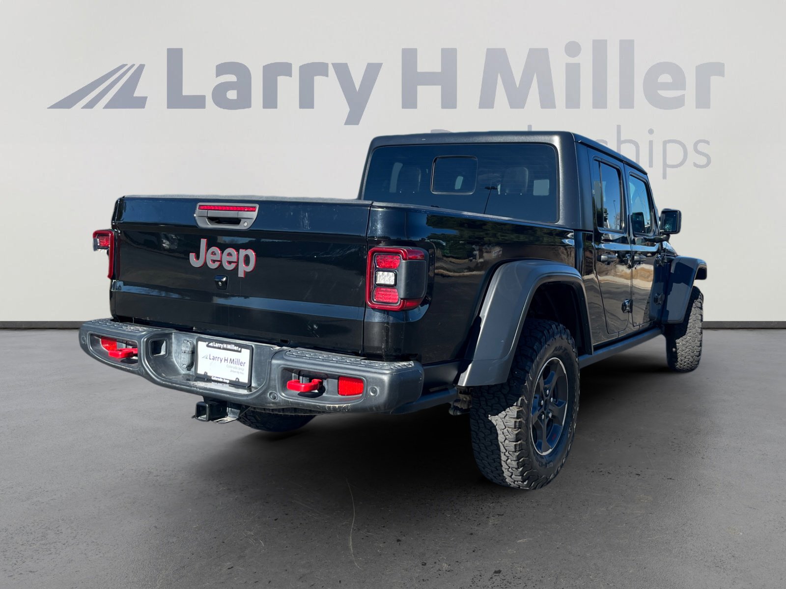 Used 2021 Jeep Gladiator Rubicon w/ Cold Weather Group image 5