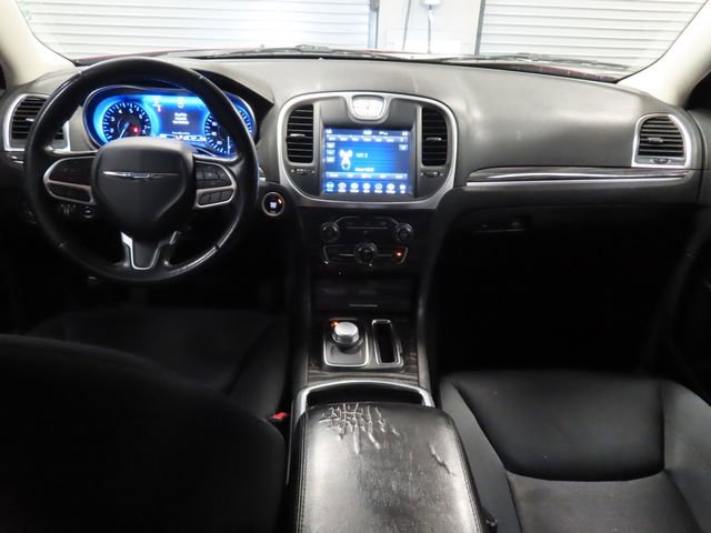Used 2019 Chrysler 300 Touring w/ Sport Appearance Package image 26