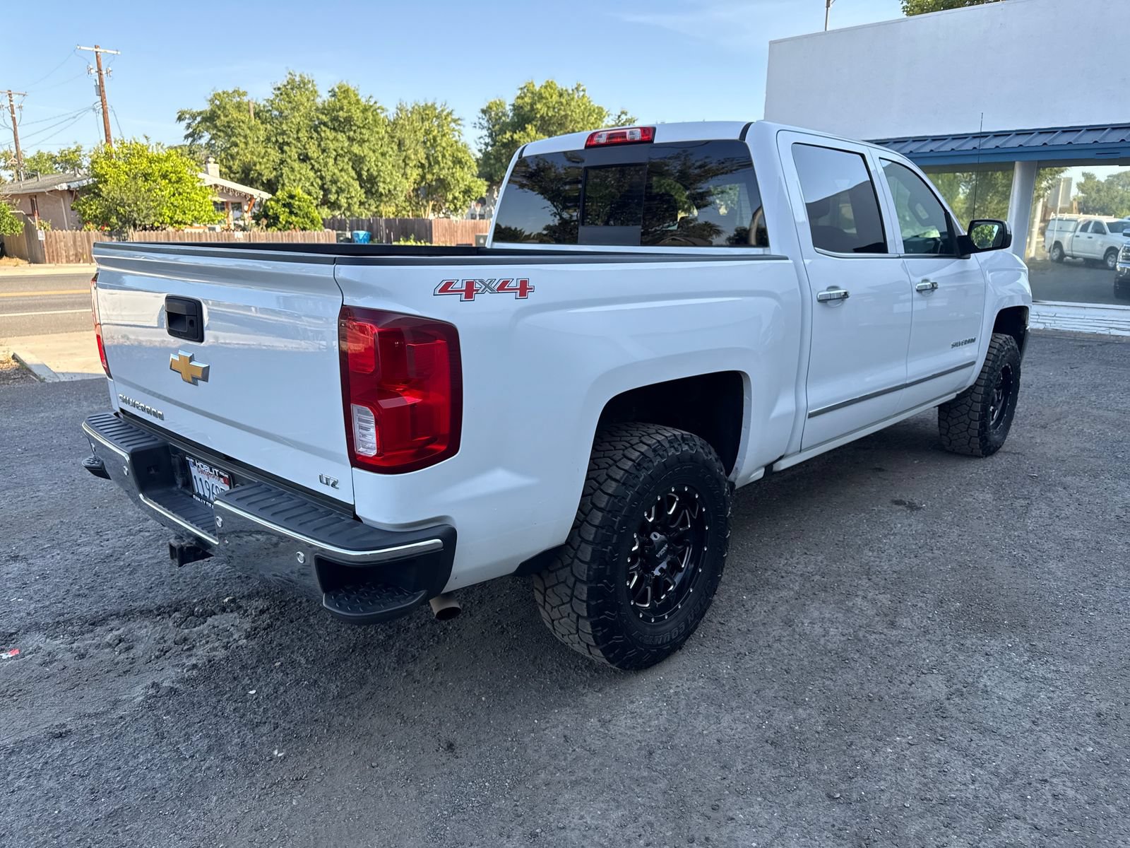 Used 2017 Chevrolet Silverado 1500 LTZ w/ LTZ Plus Package AWD/4WD image 5