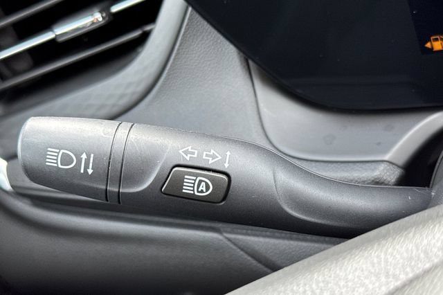 Used 2024 Buick Encore GX Sport Touring FWD image 37