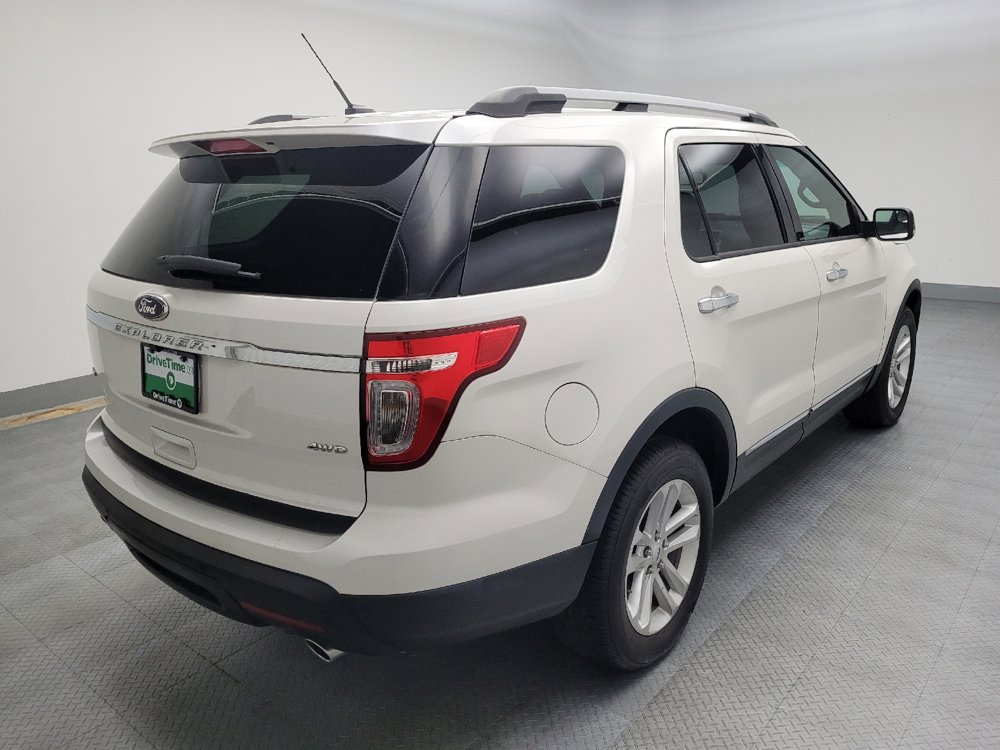 Used 2015 Ford Explorer XLT w/ Equipment Group 202A image 9