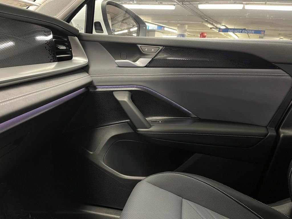 New 2026 Volkswagen Tiguan SE image 31