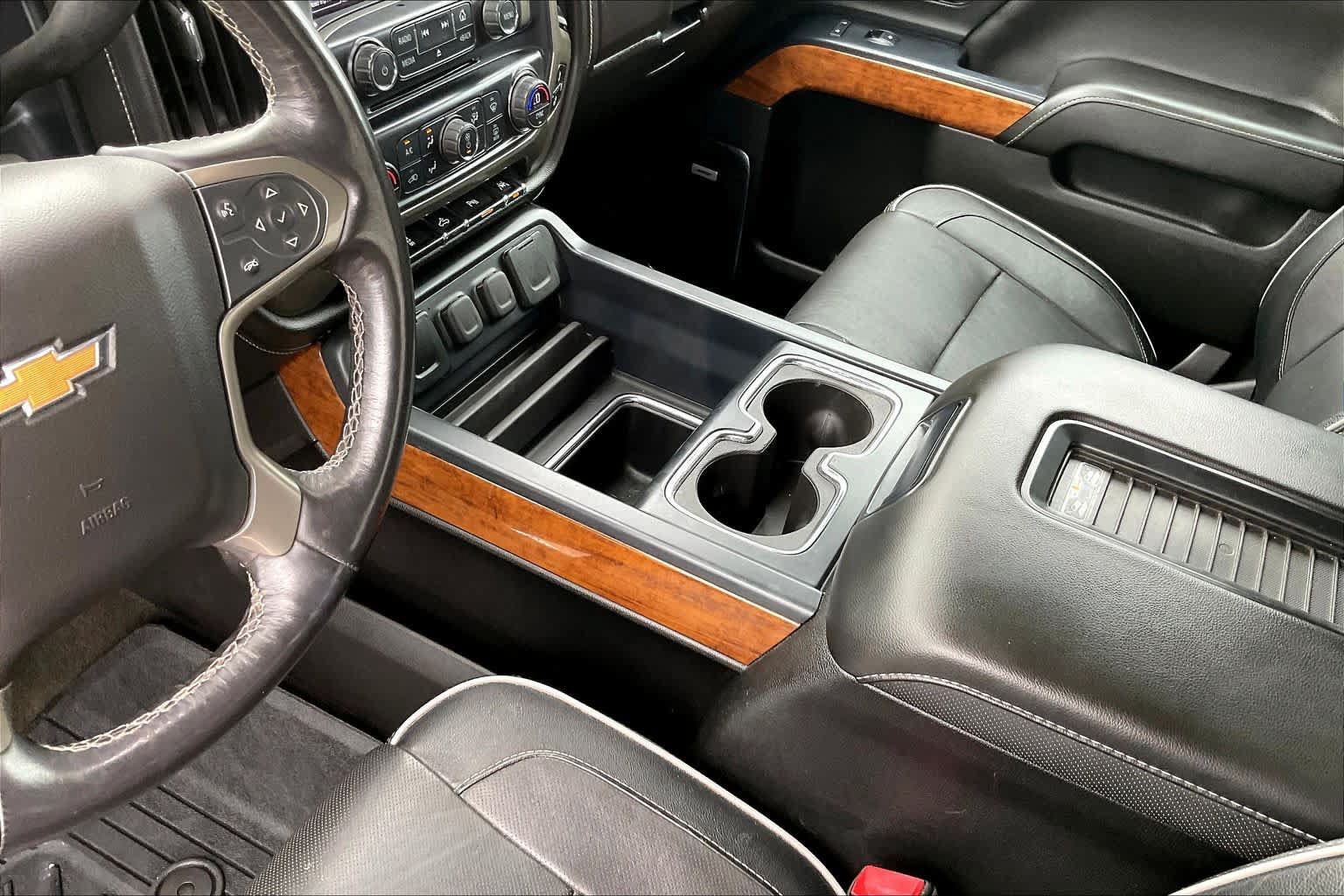Used 2018 Chevrolet Silverado 1500 High Country AWD/4WD image 17