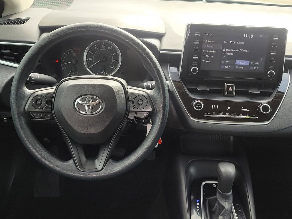 Used 2020 Toyota Corolla LE image 16