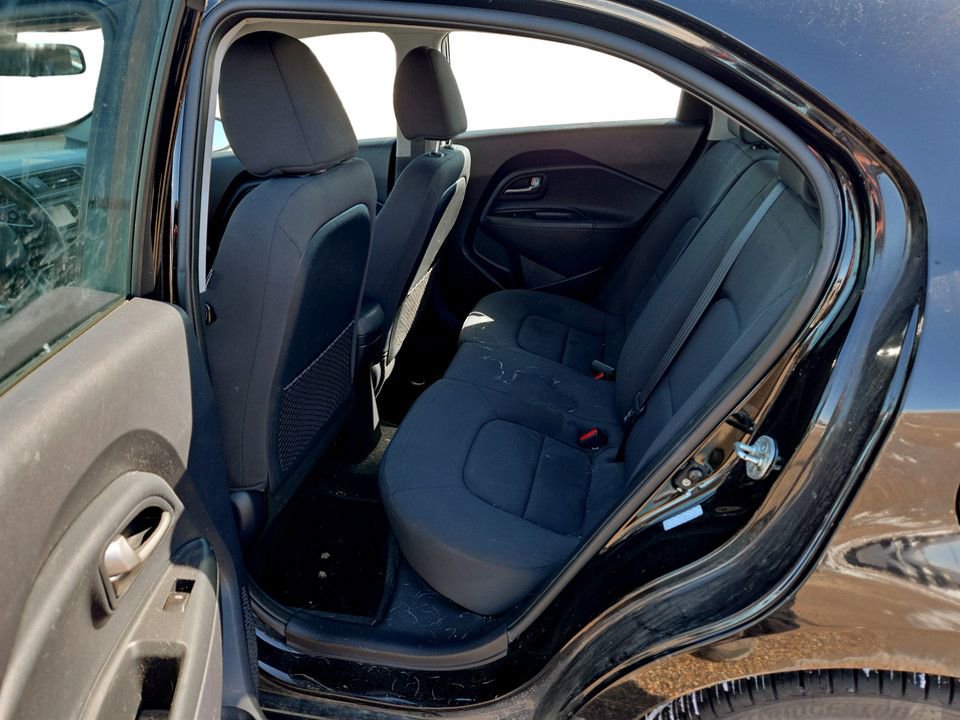 Used 2012 Kia Rio SX image 29