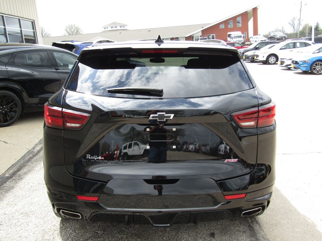 Used 2025 Chevrolet Blazer RS AWD/4WD image 4