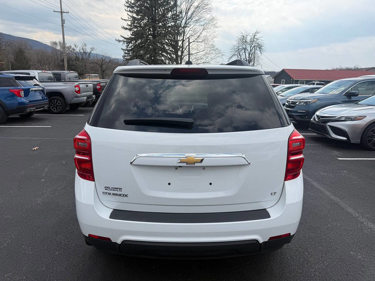 Used 2017 Chevrolet Equinox LT w/ Convenience Package FWD image 6