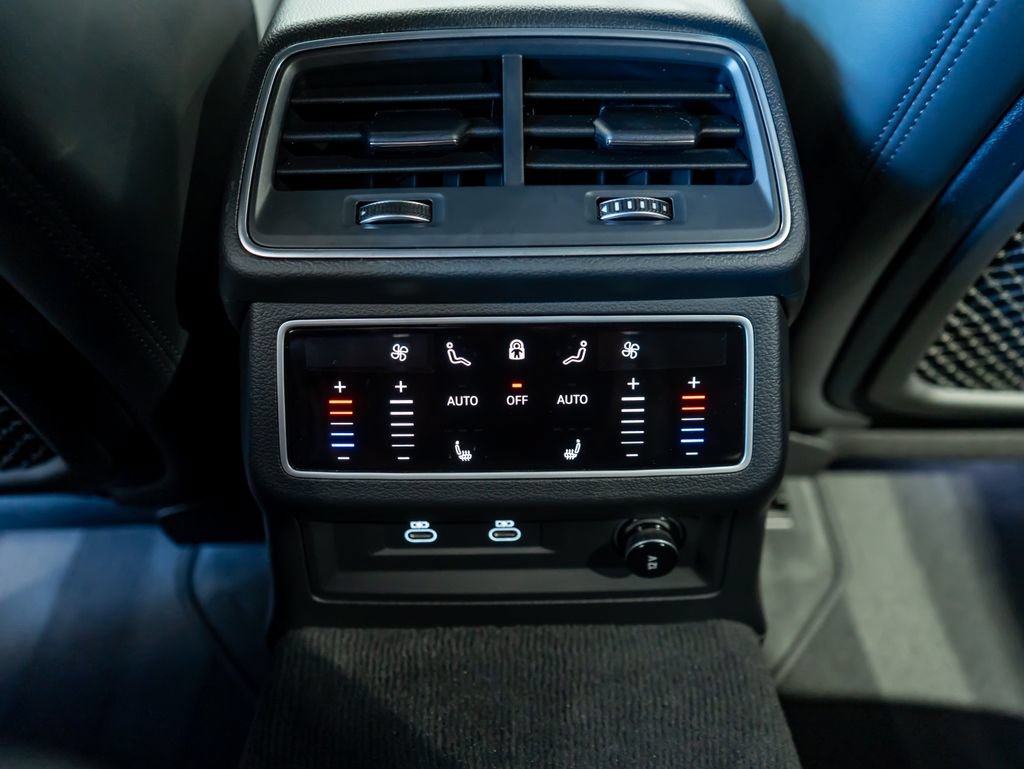 Used 2025 Audi RS 6 performance AWD/4WD image 24