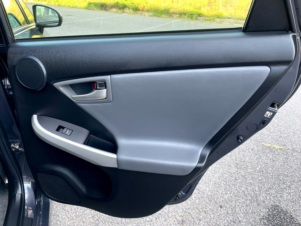 Used 2014 Toyota Prius Three image 18