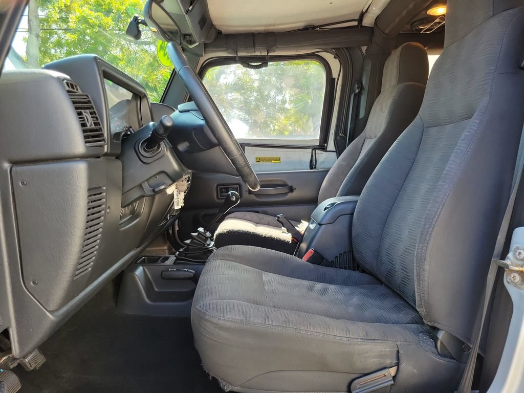 Used 2004 Jeep Wrangler Rubicon AWD/4WD image 11