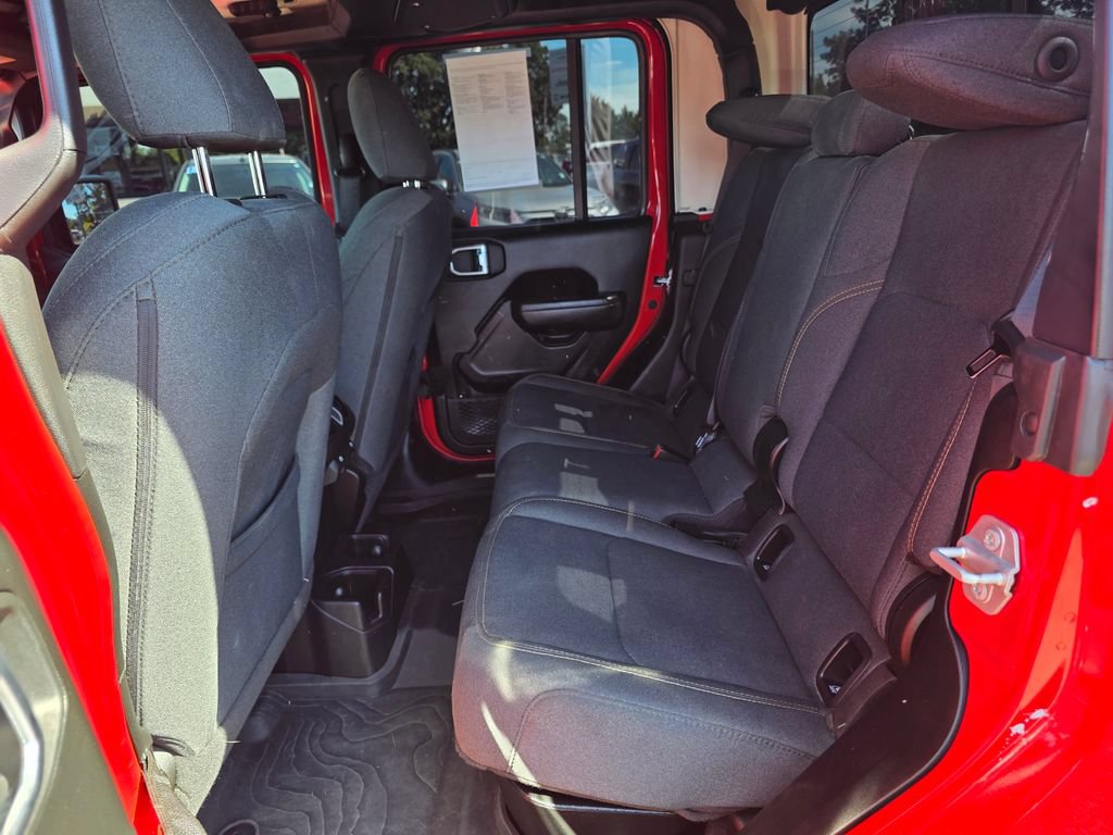 Used 2024 Jeep Gladiator Sport AWD/4WD image 6
